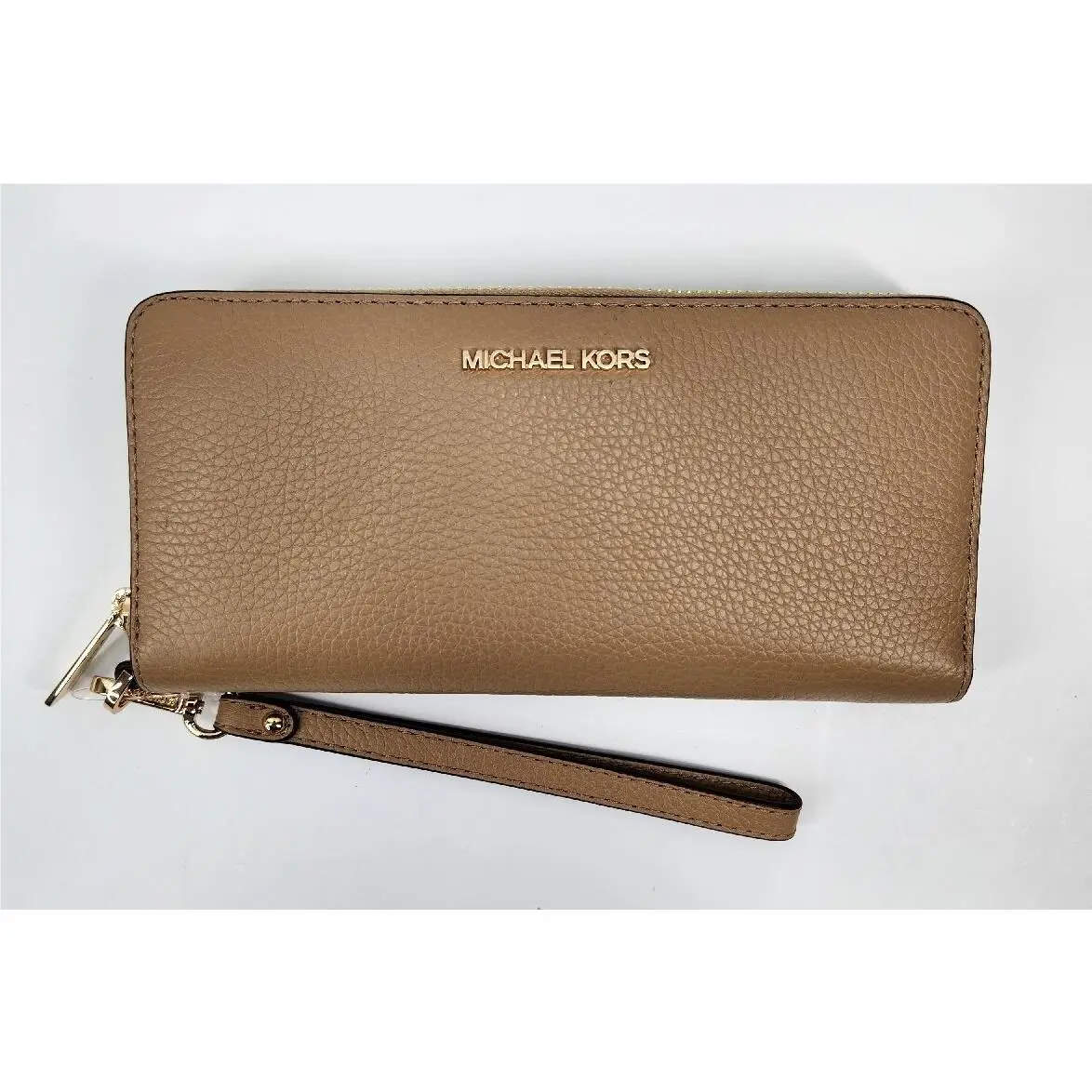 Michael Kors Jet Set Travel Continental Womens Leather Wristlet Wallet Camel