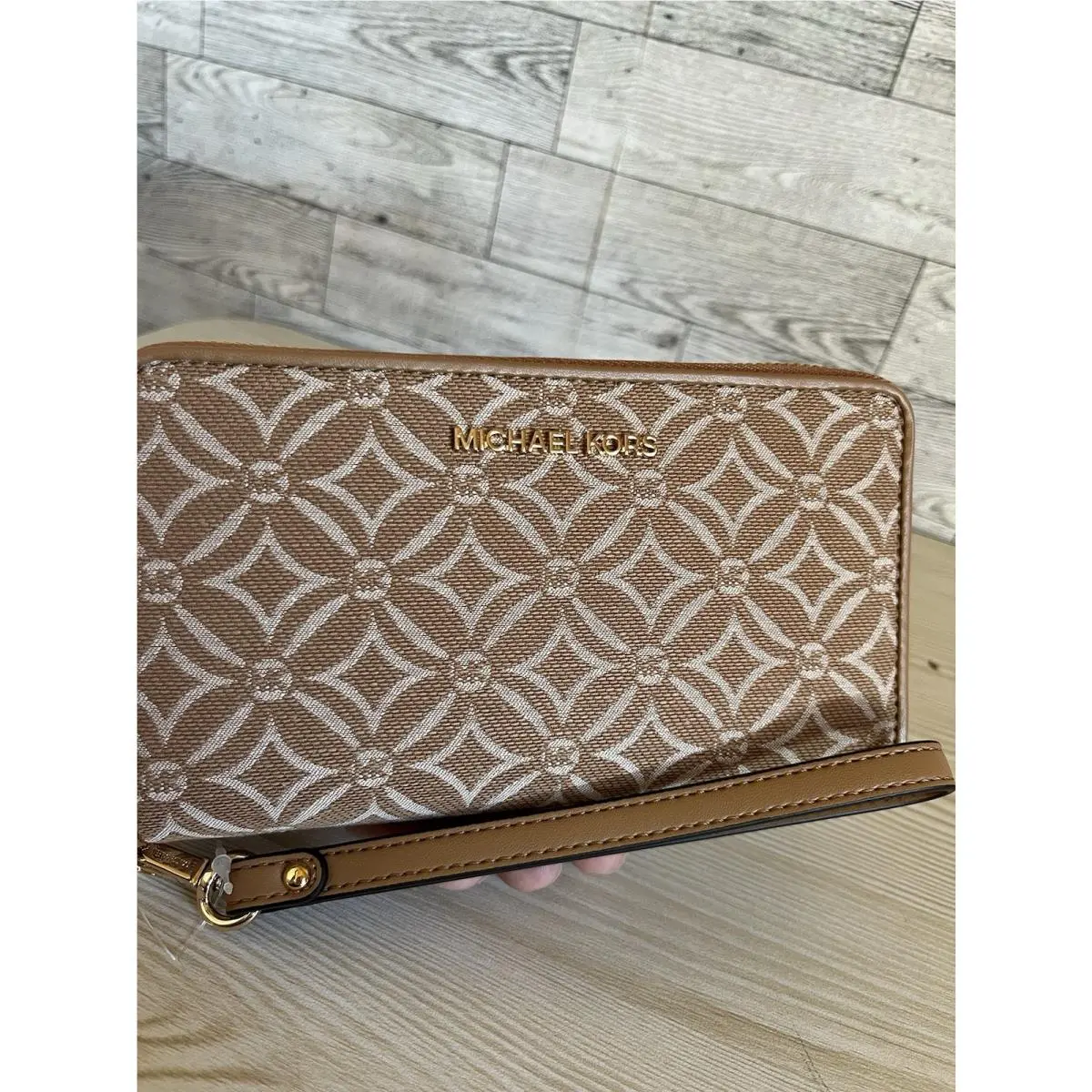 Michael Kors Jet Set Travel Medium Smartphone Phone Wristlet Wallet