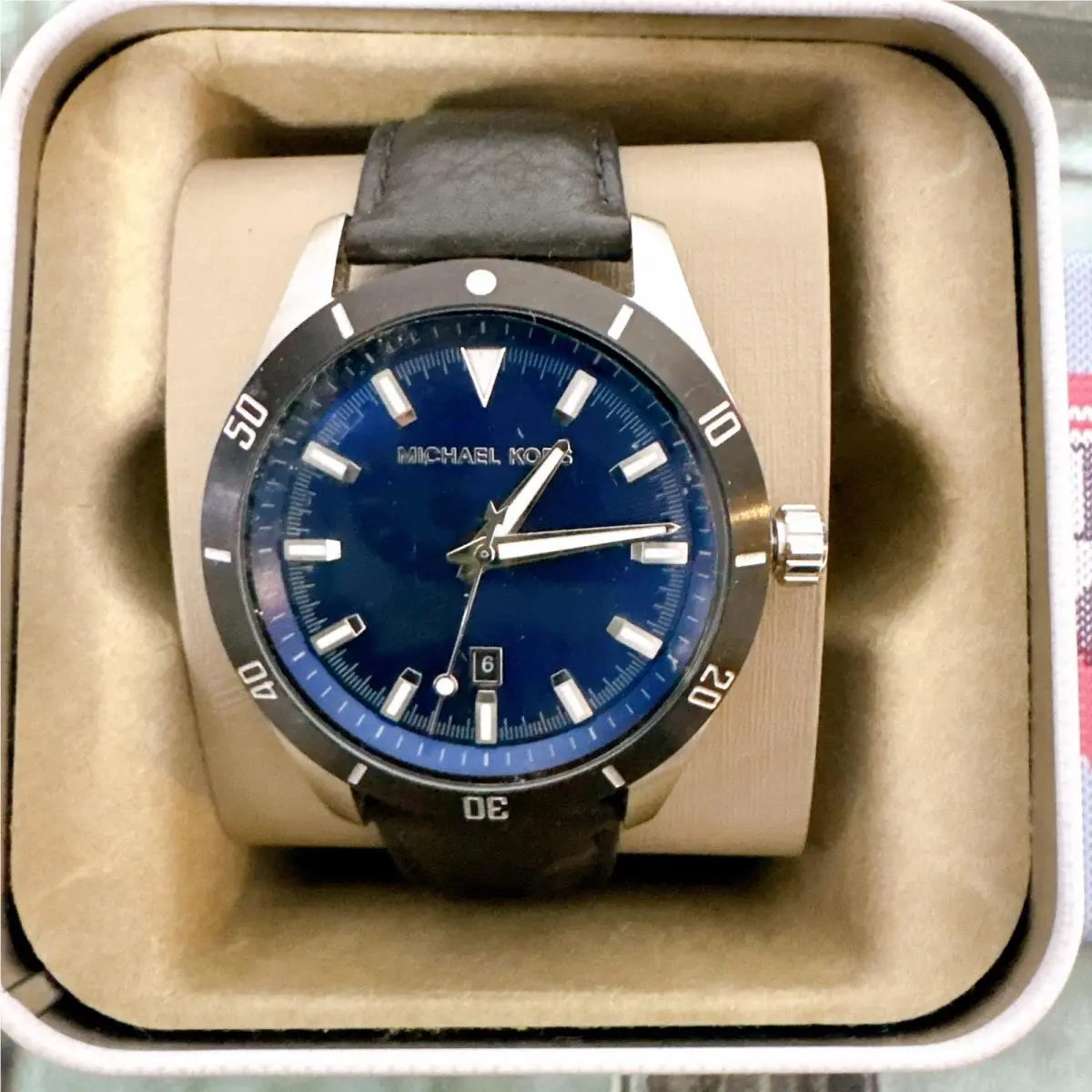 Michael Kors MK8854 Three-hand Date Leather Watch