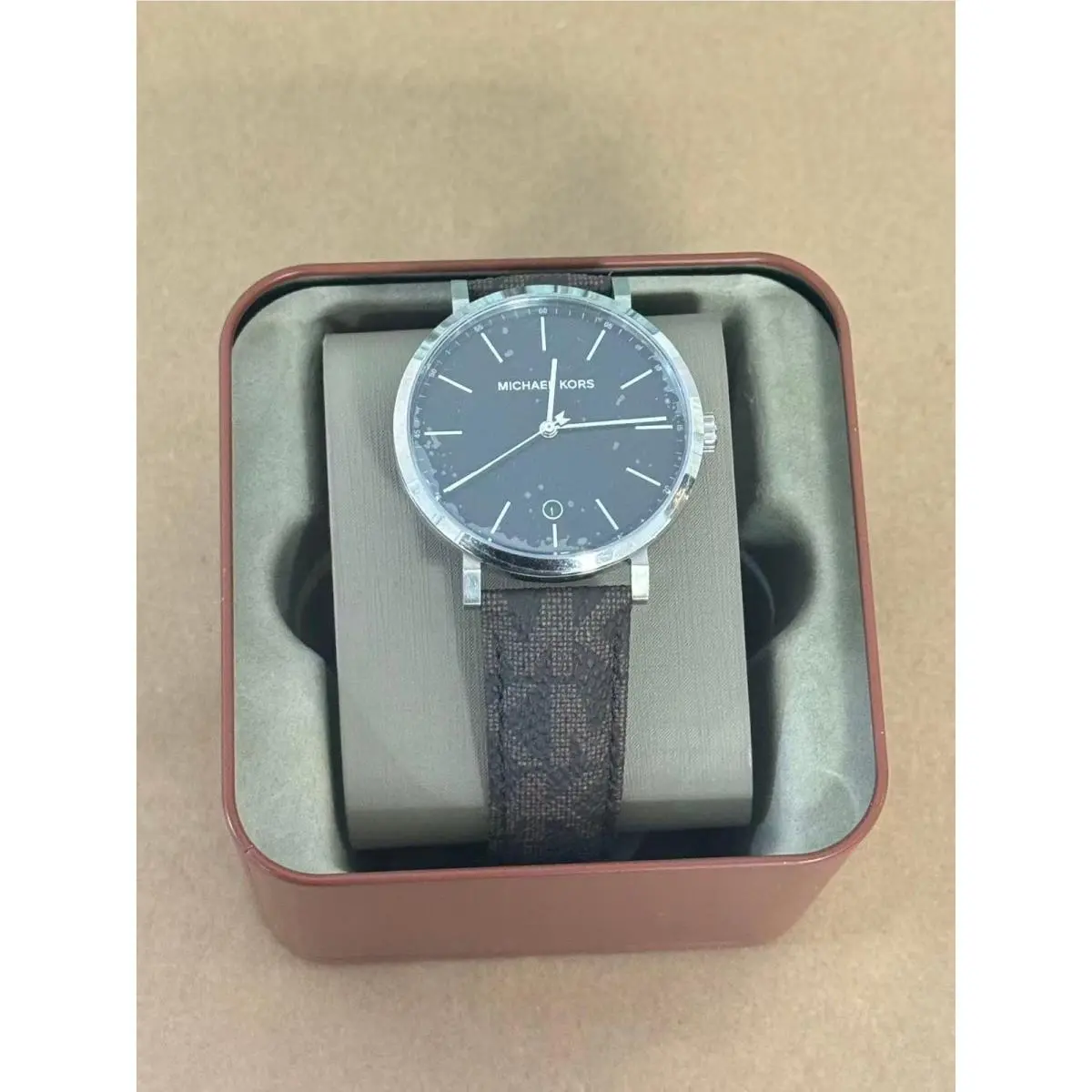 Michael Kors MK8813 Irving Quartz Three-hand Brown Pvc Men`s Watch
