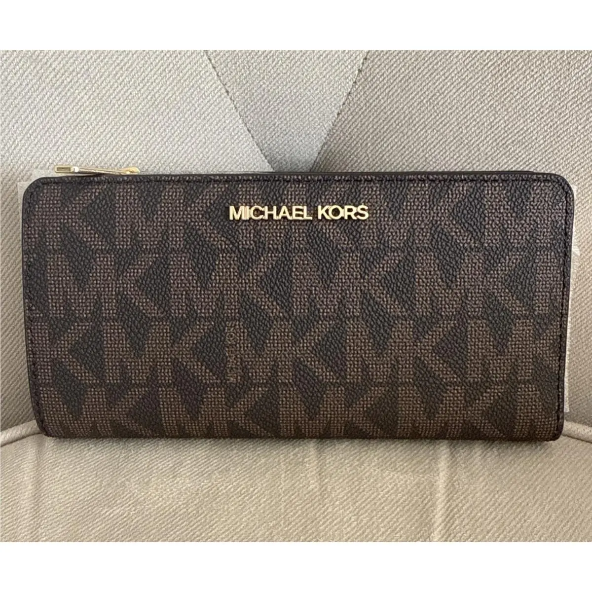 Michael Kors Jet Set Brown Large TZ Continental Wallet NWT$168