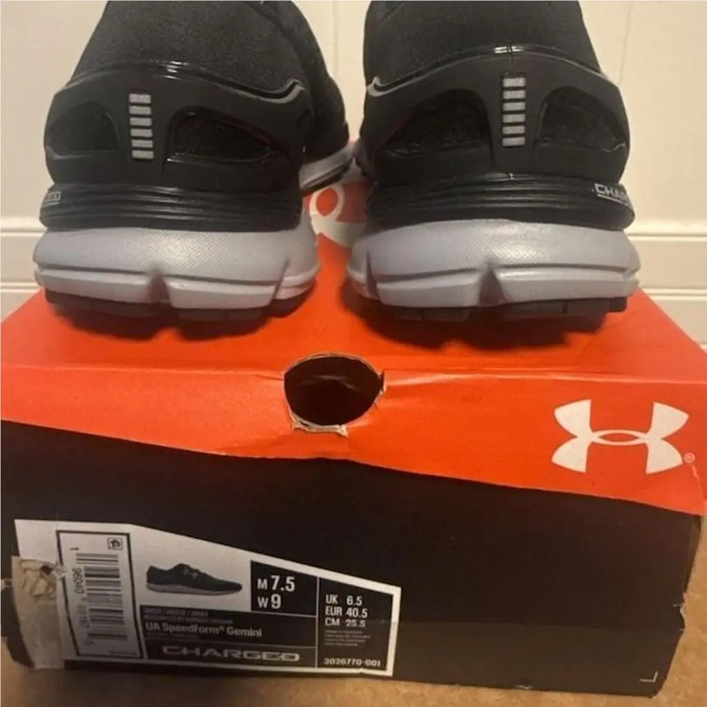 Under Armour shoes - SpeedForm Gemini - SpeedForm Gemini - 3026770-001 - Black 2