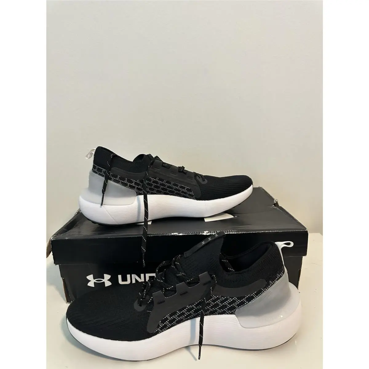 Under Armour shoes - Under Armour HOVR Phantom 3 - Black/White 1