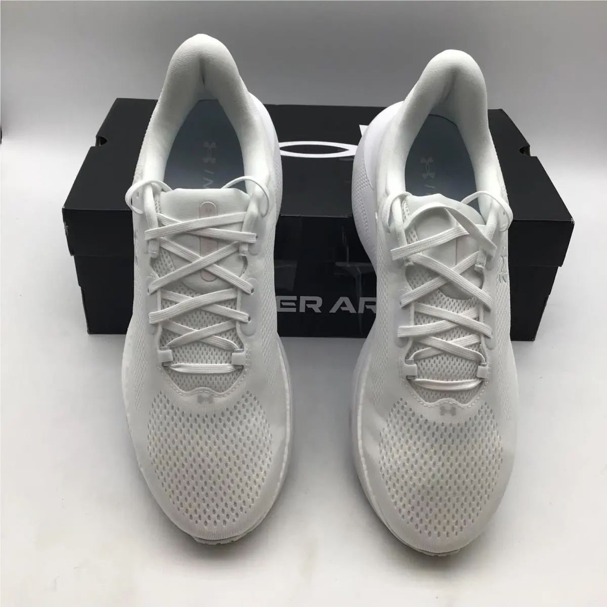 Under Armour shoes - UA Infinite Pro 2 - Infinite Pro - White 1