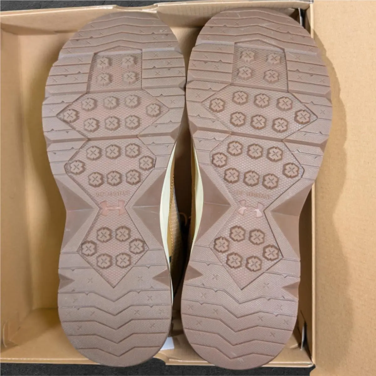 Under Armour shoes - GS Stellar G2 6