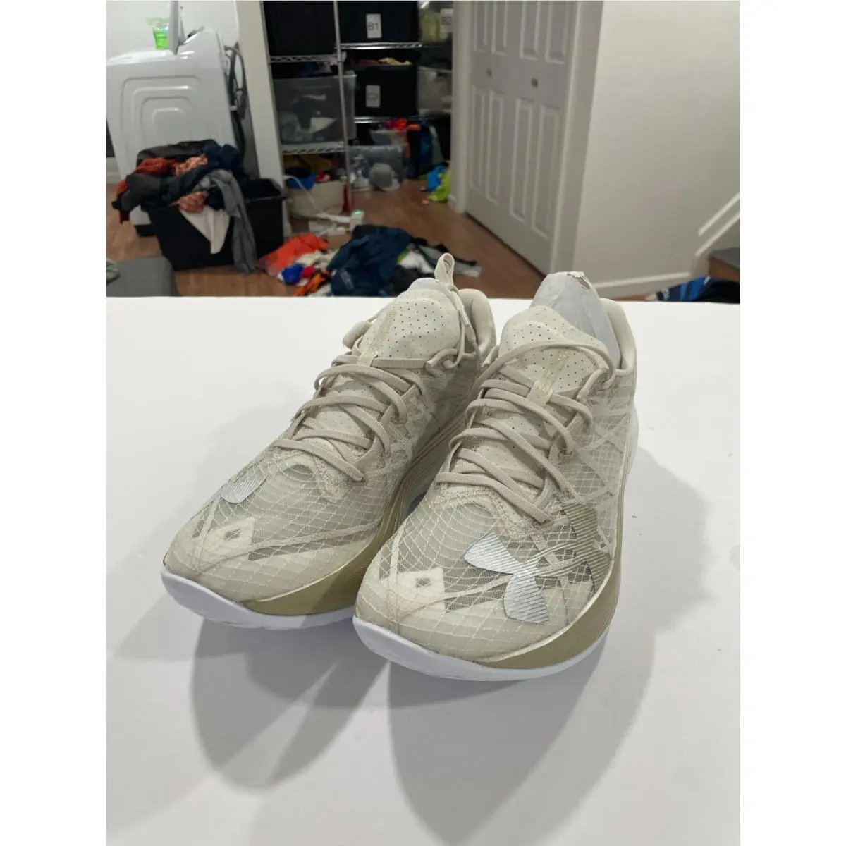 Under Armour shoes - Under Armour Veloce - Veloce - White 1