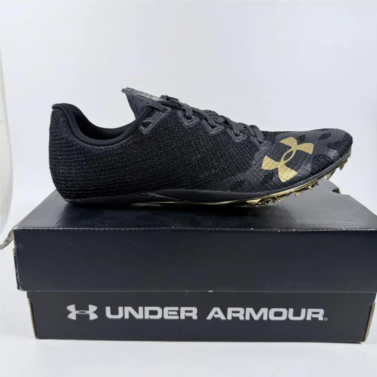 Under Armour Hovr Smokerider Track Spikes Men`s Black Victory Gold Shoes - 11