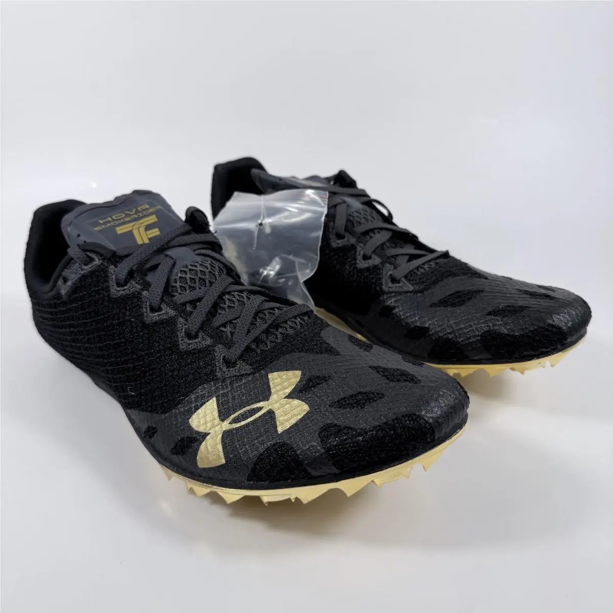 Under Armour shoes - Under Armour HOVR Smokerider - HOVR Smokerider - 3021831-004 - Black/Victory Gold (UPC: 193445243542) 1