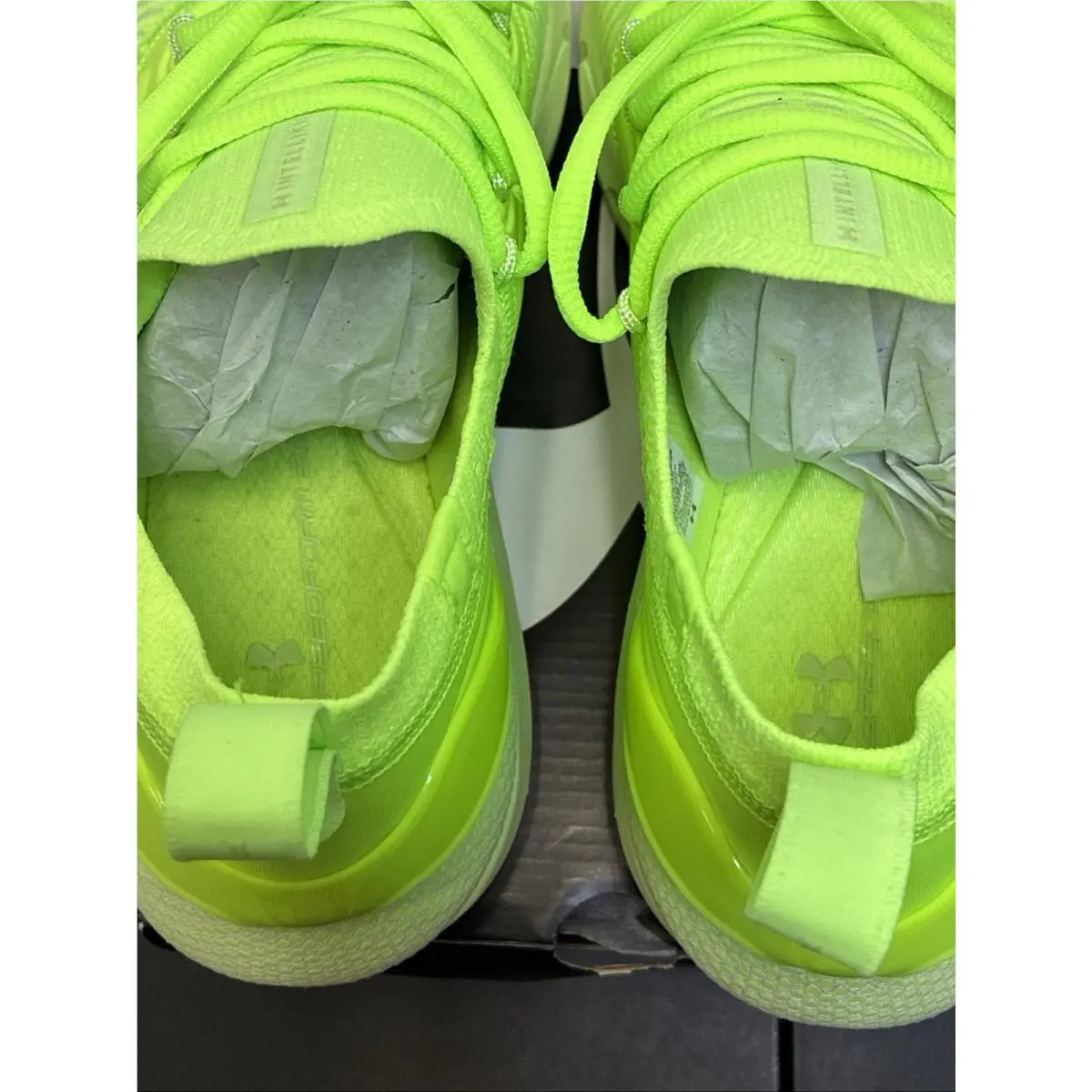 Under Armour shoes - Under Armour HOVR Phantom 2 - 3024155-304 - Green 4