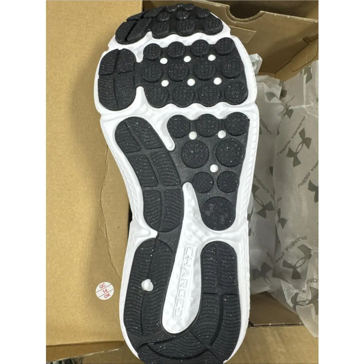 Under Armour shoes - Charged Assert Wide - Charged Assert Wide - BLACK/BLACK/WHITE 3