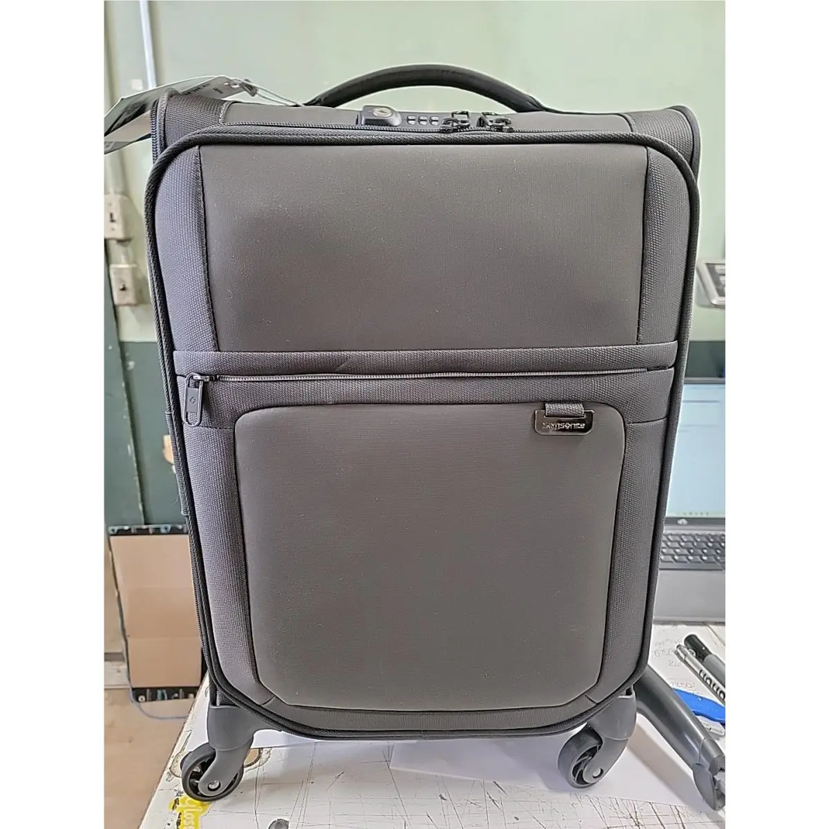 Samsonite Uplite Spinner 55/20 Exp Grey High Quality Travel Luggage