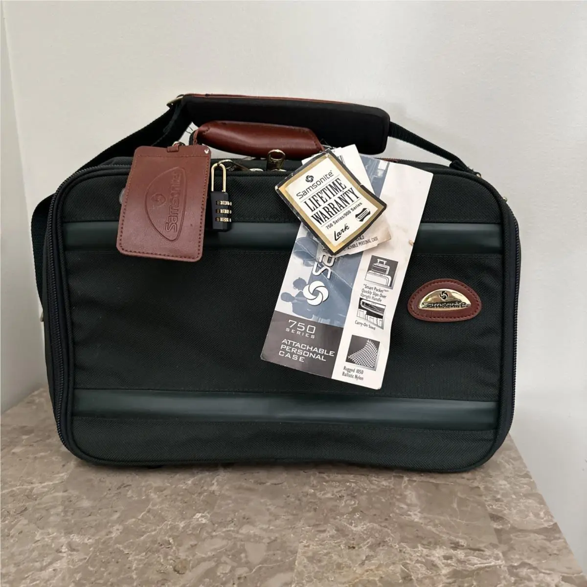 Samsonite 750 Series Emerald Attachable Personal Case 10.5 X 7.5 X 16.5 Inches