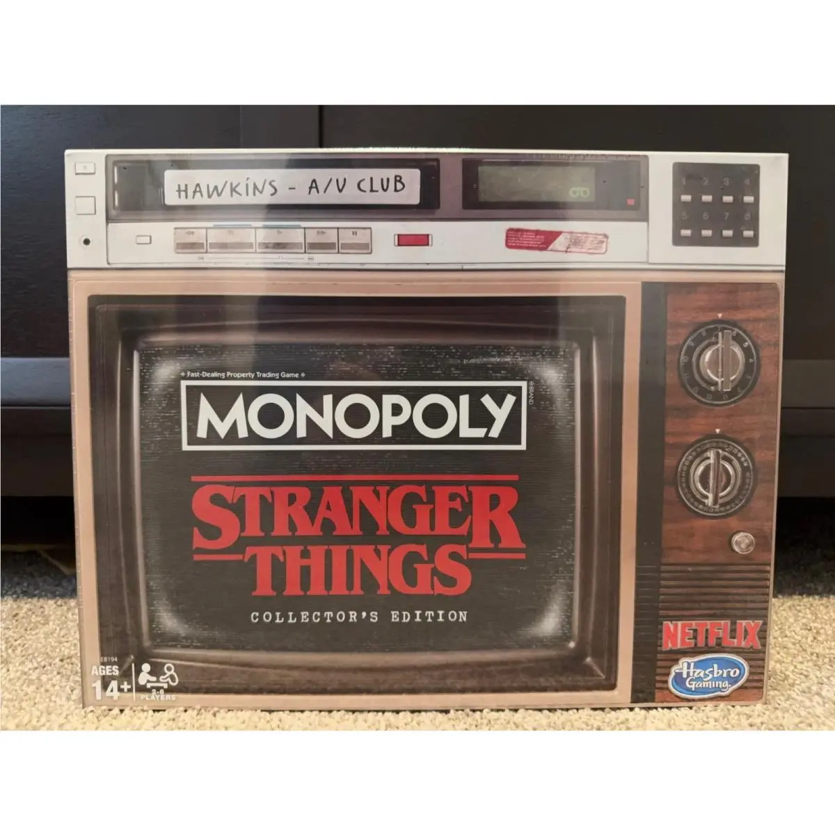 Monopoly Game Stranger Things Collector`s Edition