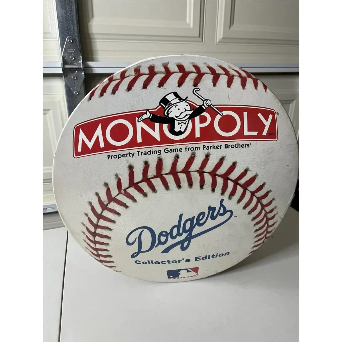 Vintage Monopoly Mlb LA Dodgers Collector`s Edition Round Box Board Game