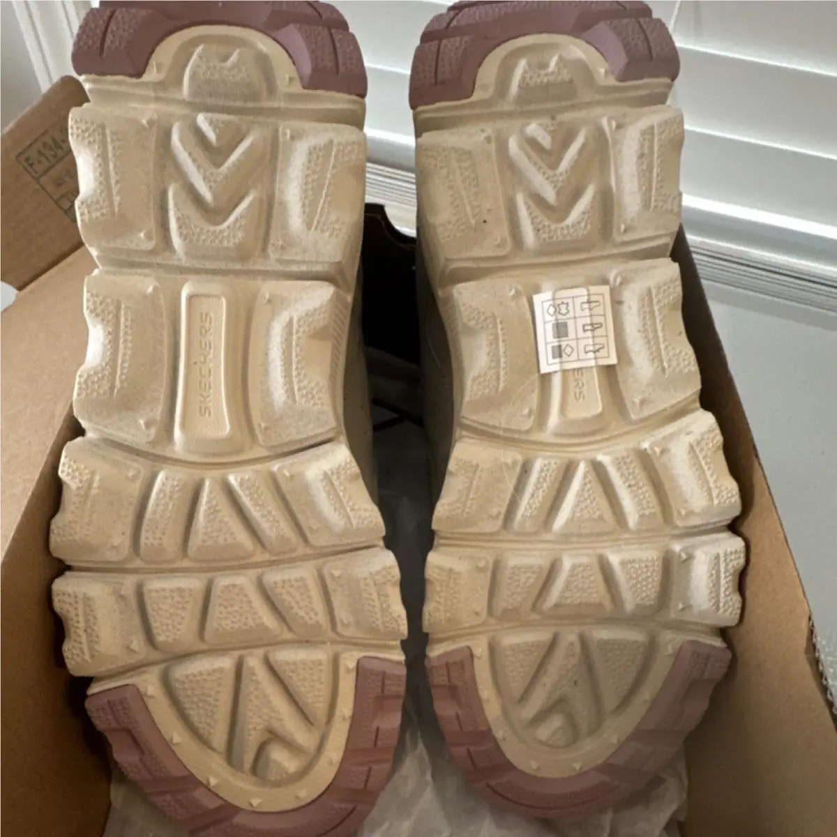 Skechers shoes - Skechers Summits AT Slip-ins - Summits - 180270/TPMT - Taupe, Cream, Mauve 2