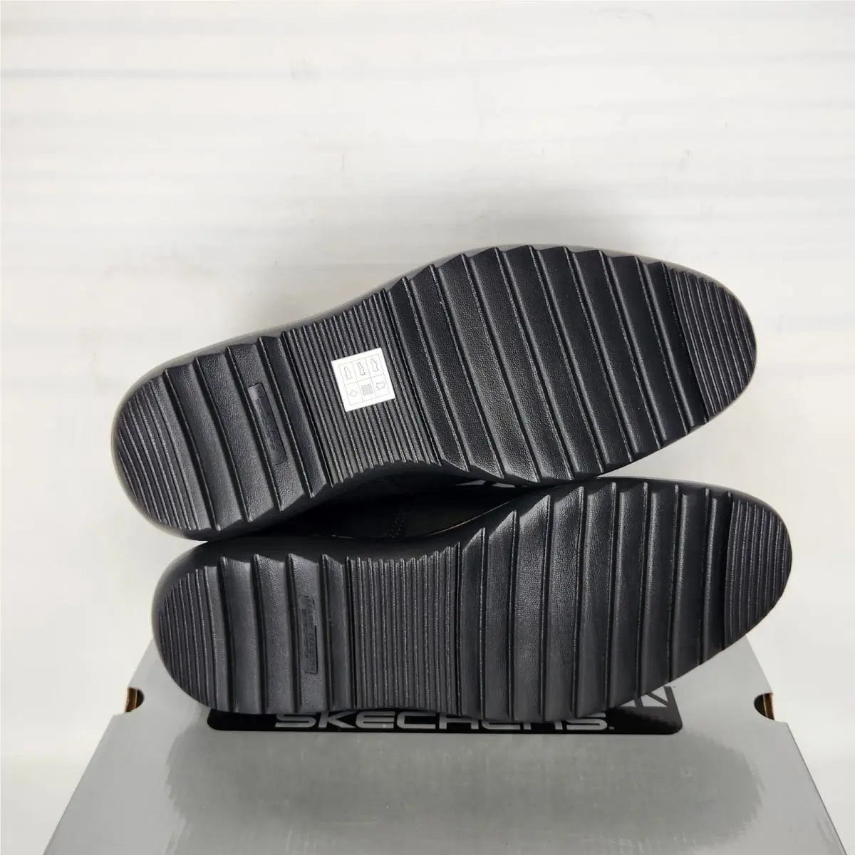 Skechers shoes - Black 4