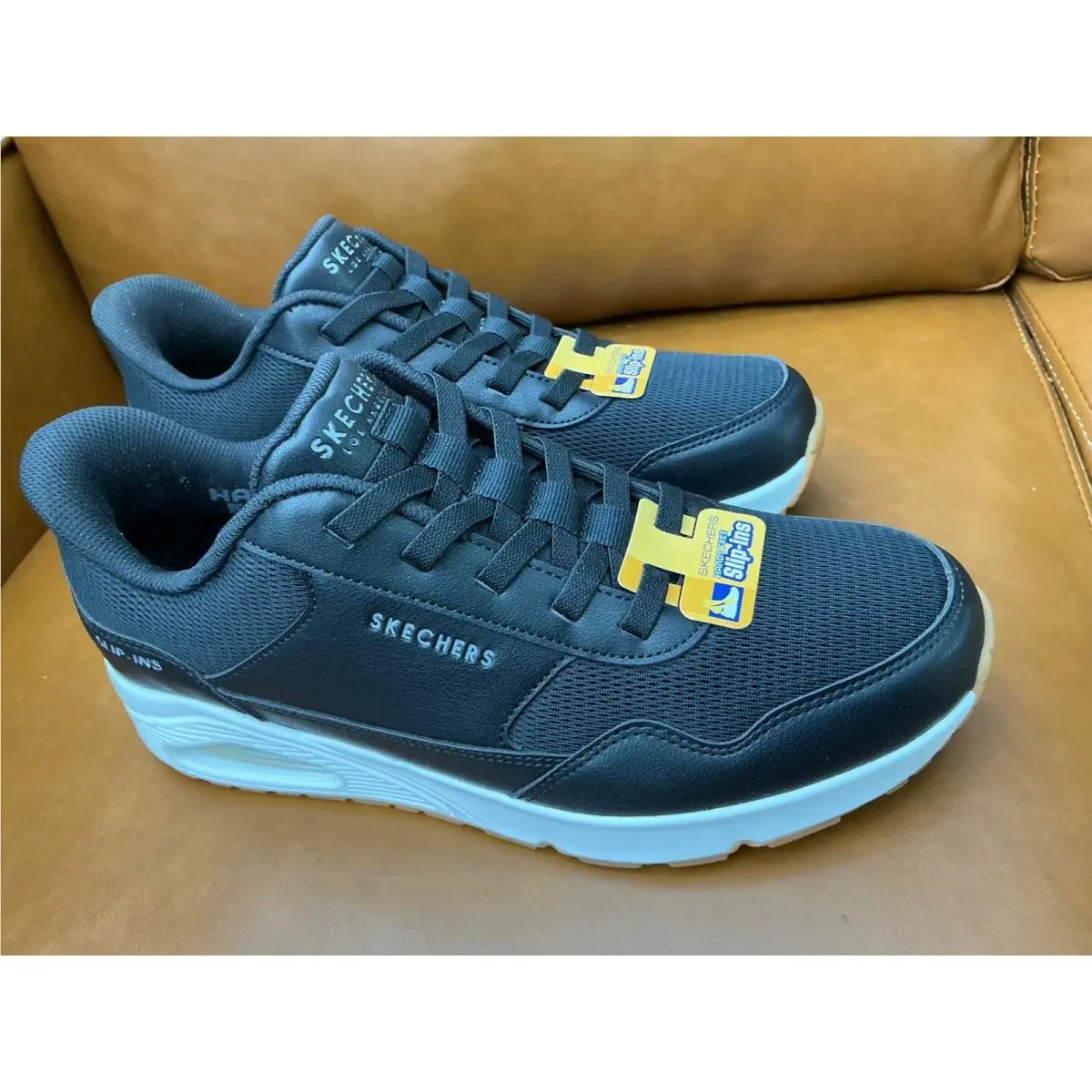 Skechers Slip-ins Uno Stand On Air Mens 9.5 Black Excellent Gum Sole Sneakers