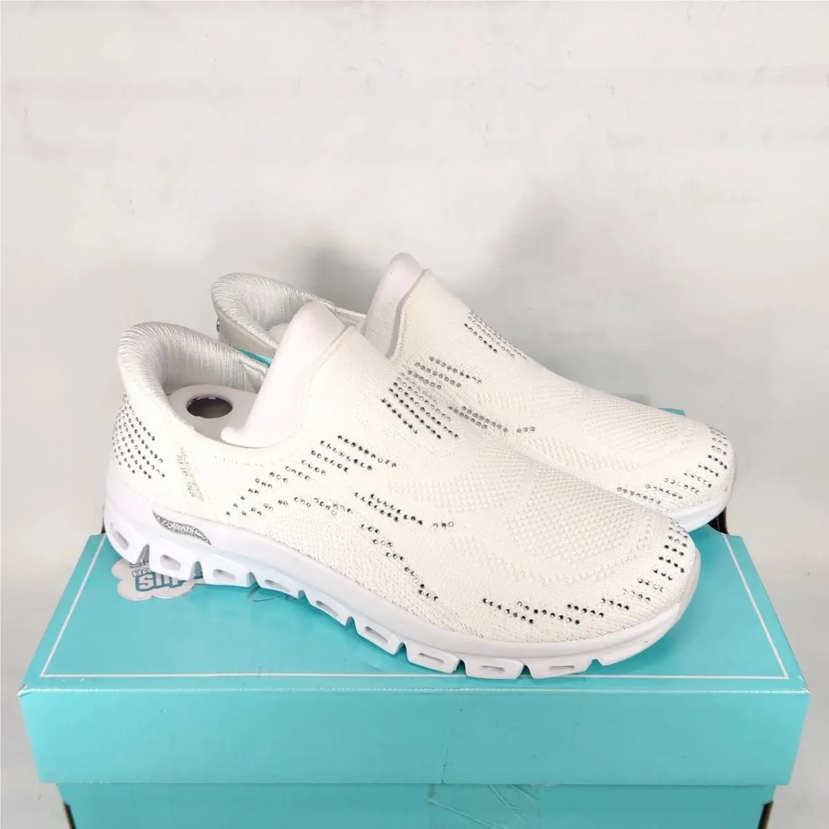 Skechers shoes - SKECHERS Arch Fit Glide Step Elevate - White 1