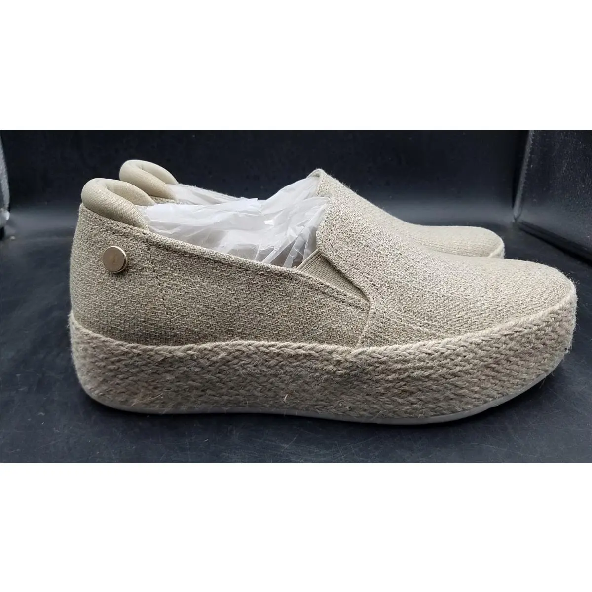 Skechers Martha Stewart Women`s Shoes Bobs Sesame By The Bay Size 6.5 158908/NAT