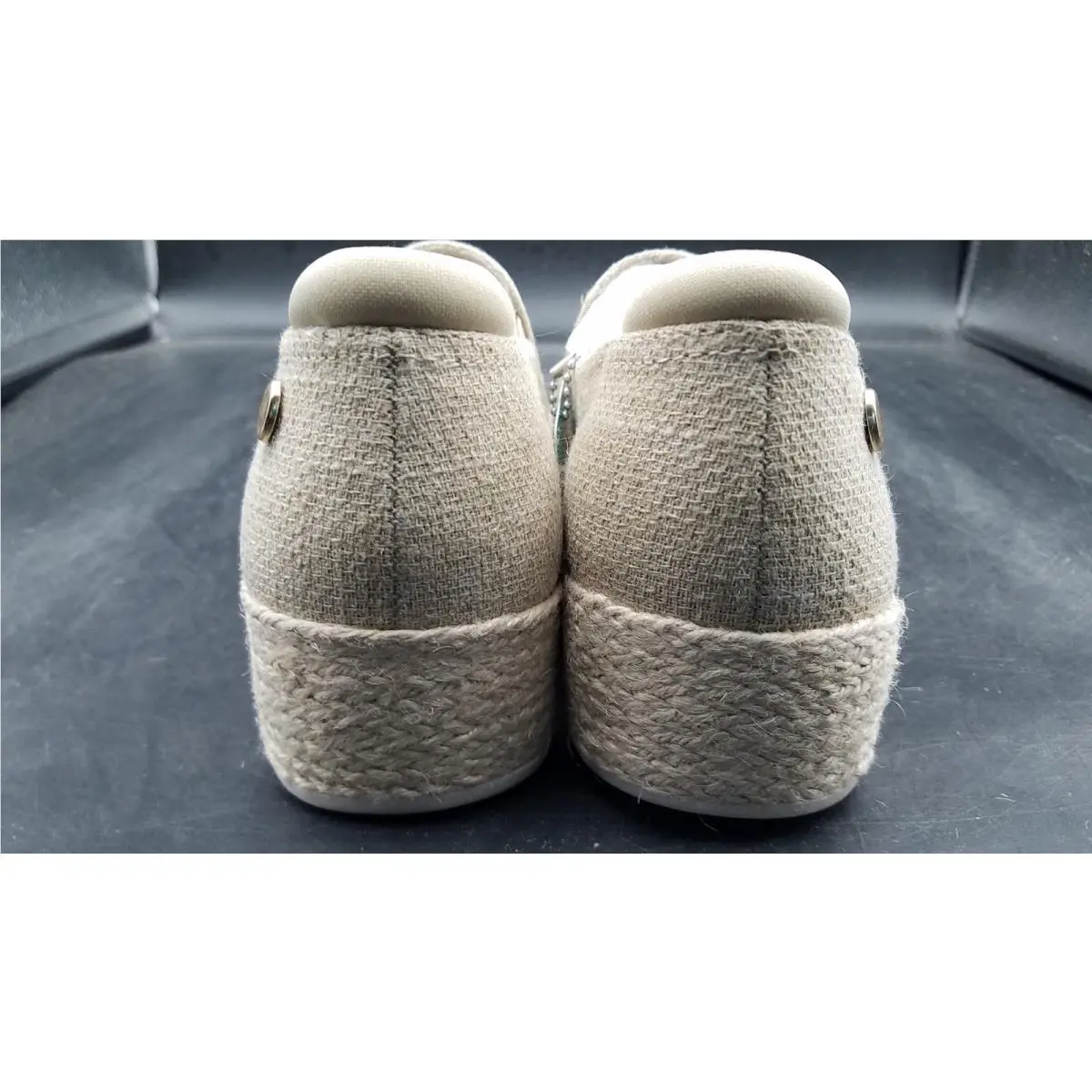 Skechers shoes - Beige (UPC: 197627469355) 2