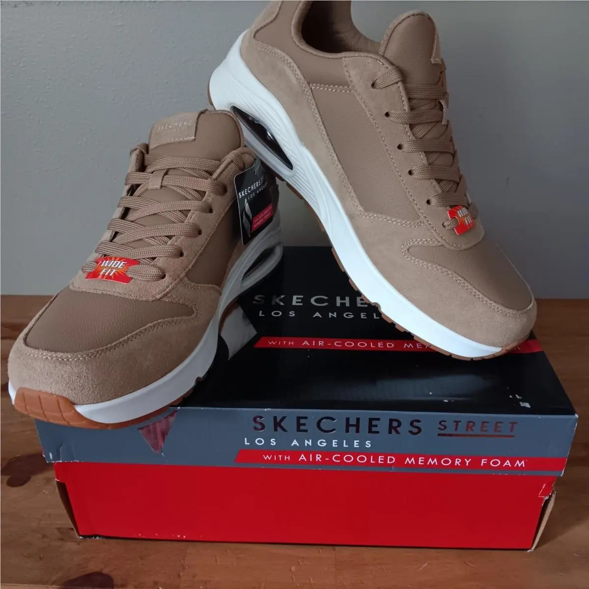 Skechers Uno Stacre Sneakers Mens 11 Sand Tan Wide Fit 52468W/SND