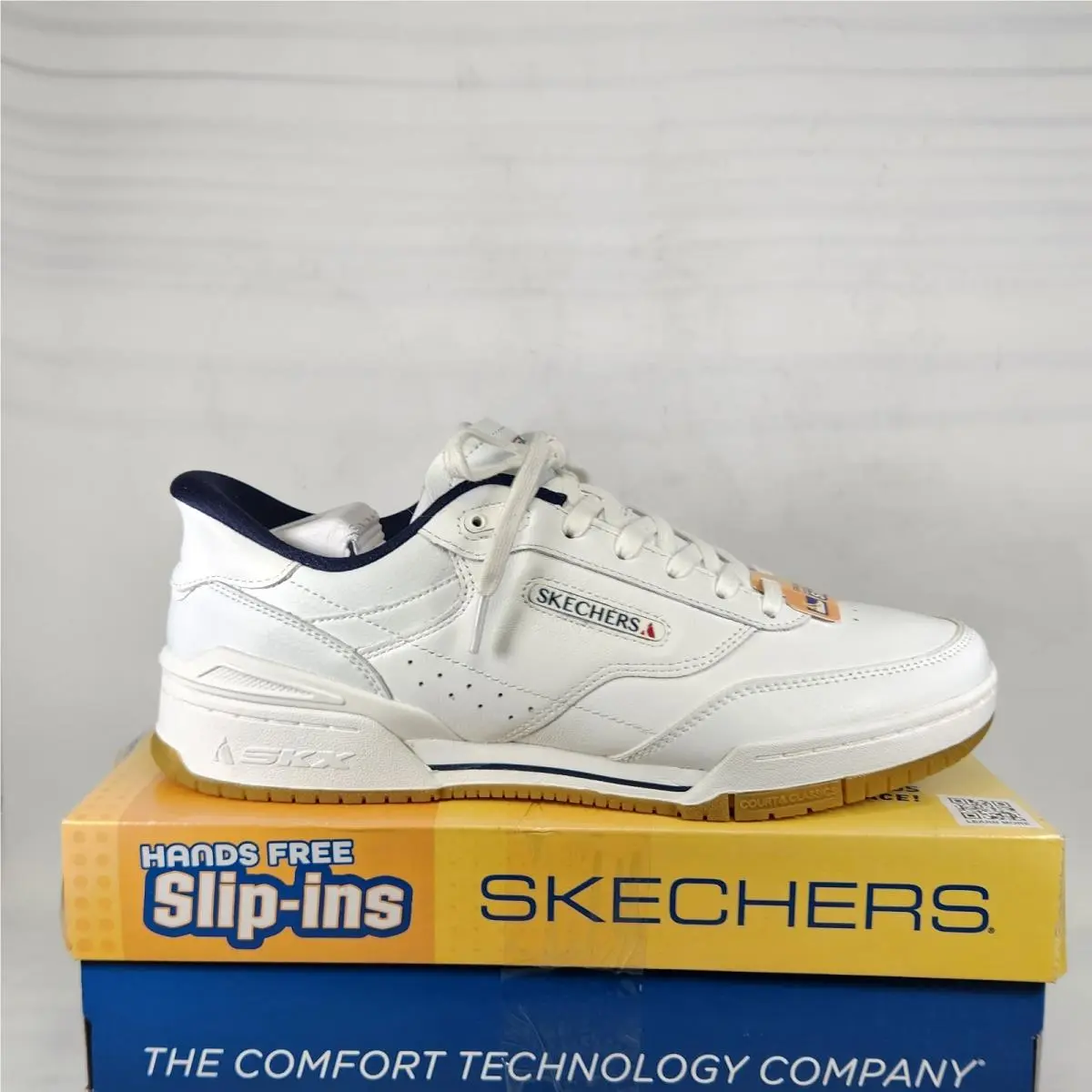 10.5 Men - Skechers Skx Recoil - White Leather / Navy - Hands Free Slip