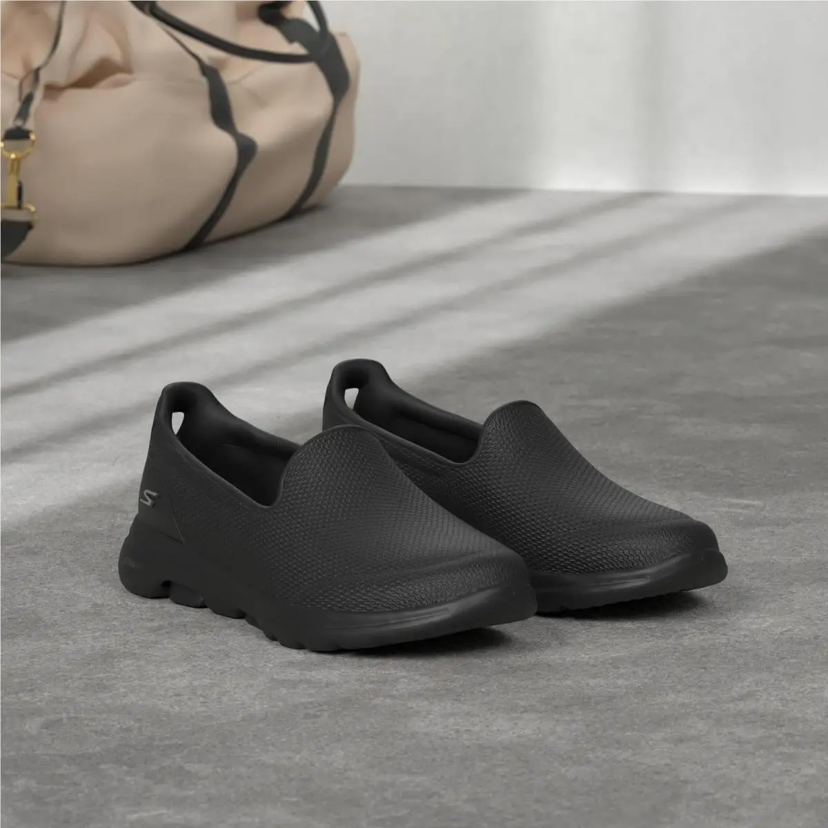 Skechers shoes - 15901W-007-9 W US - 15901W-007-9 US - Black (UPC: 193113948021) 0