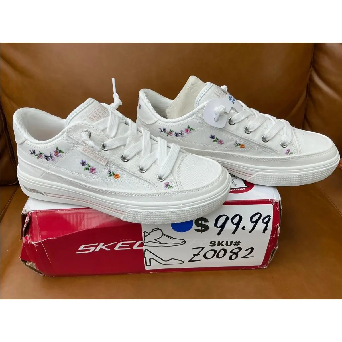 Skechers shoes - Arch Fit Arcade Subtle Bouquet - White 7