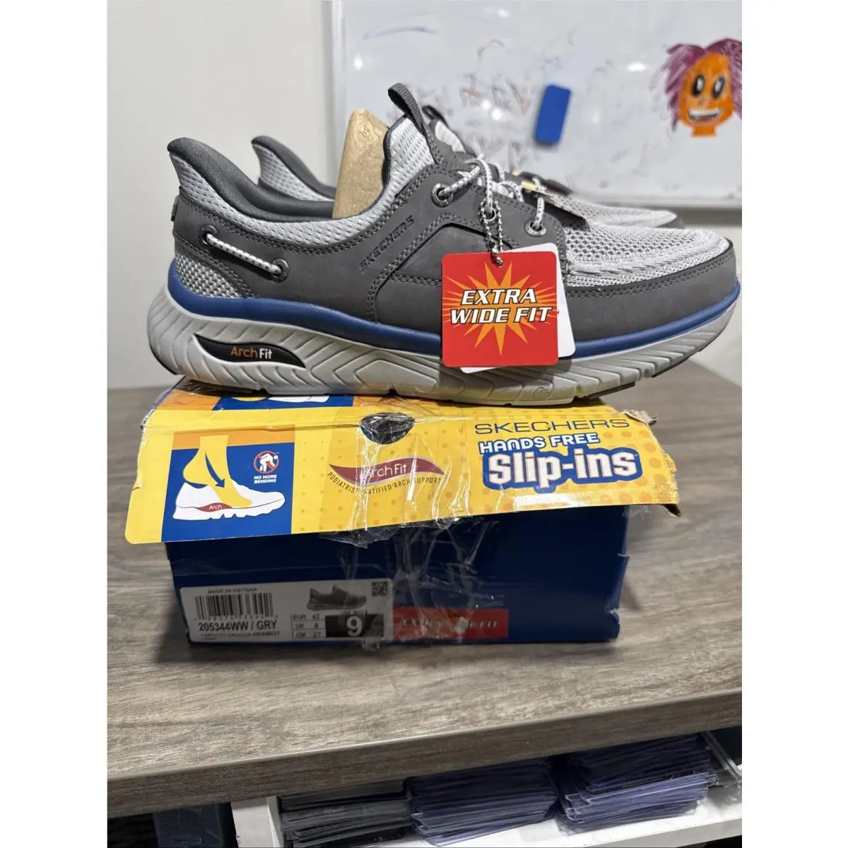 Skechers Mens Relaxed Fit Arch Crosser Dermot Slip On Gray Size 9 XW