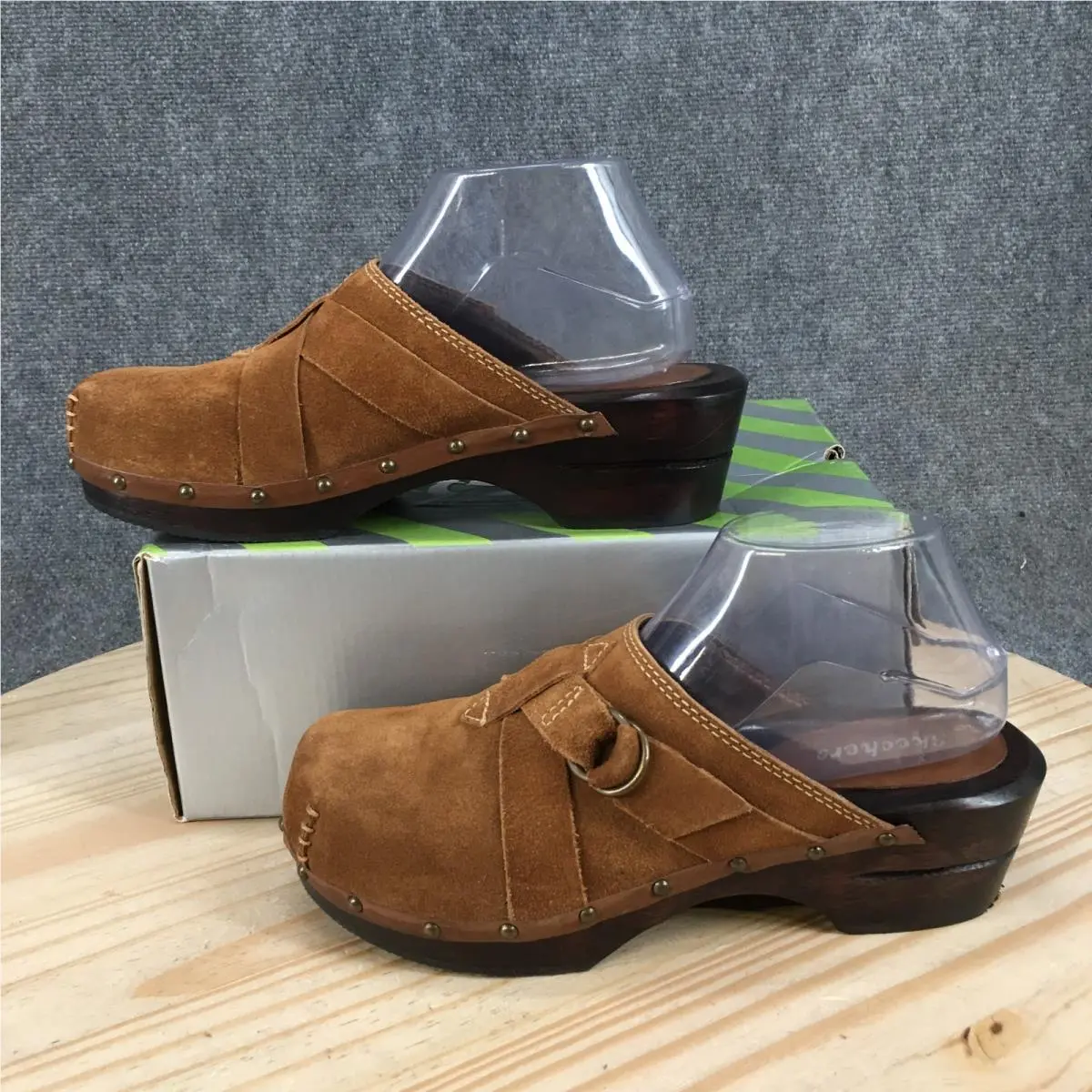 Skechers Shoes Womens 9 Mule Clogs Closed Toe Block Heels Leather Brown