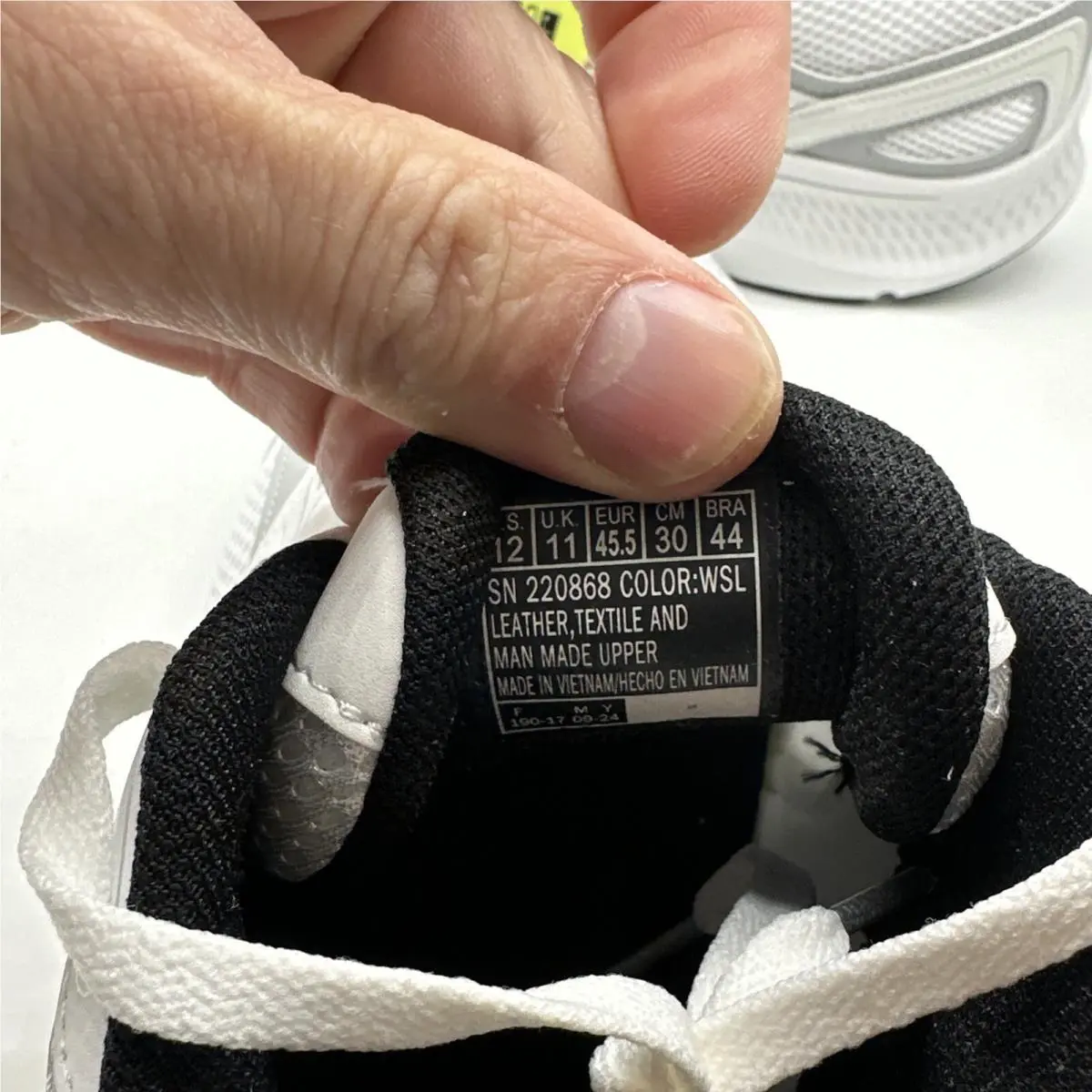 Skechers shoes - Skechers Go Run Consistent 2.0 - White 6