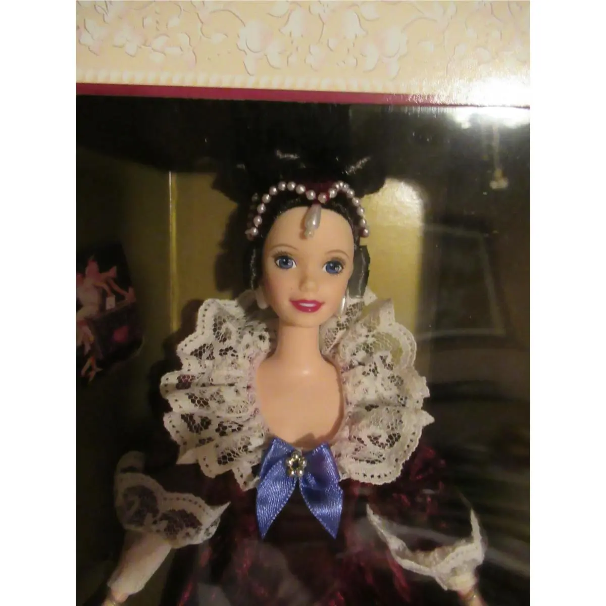 Collectible Barbie Hallmark Be My Valentine 1830`s Sentimental Valentine