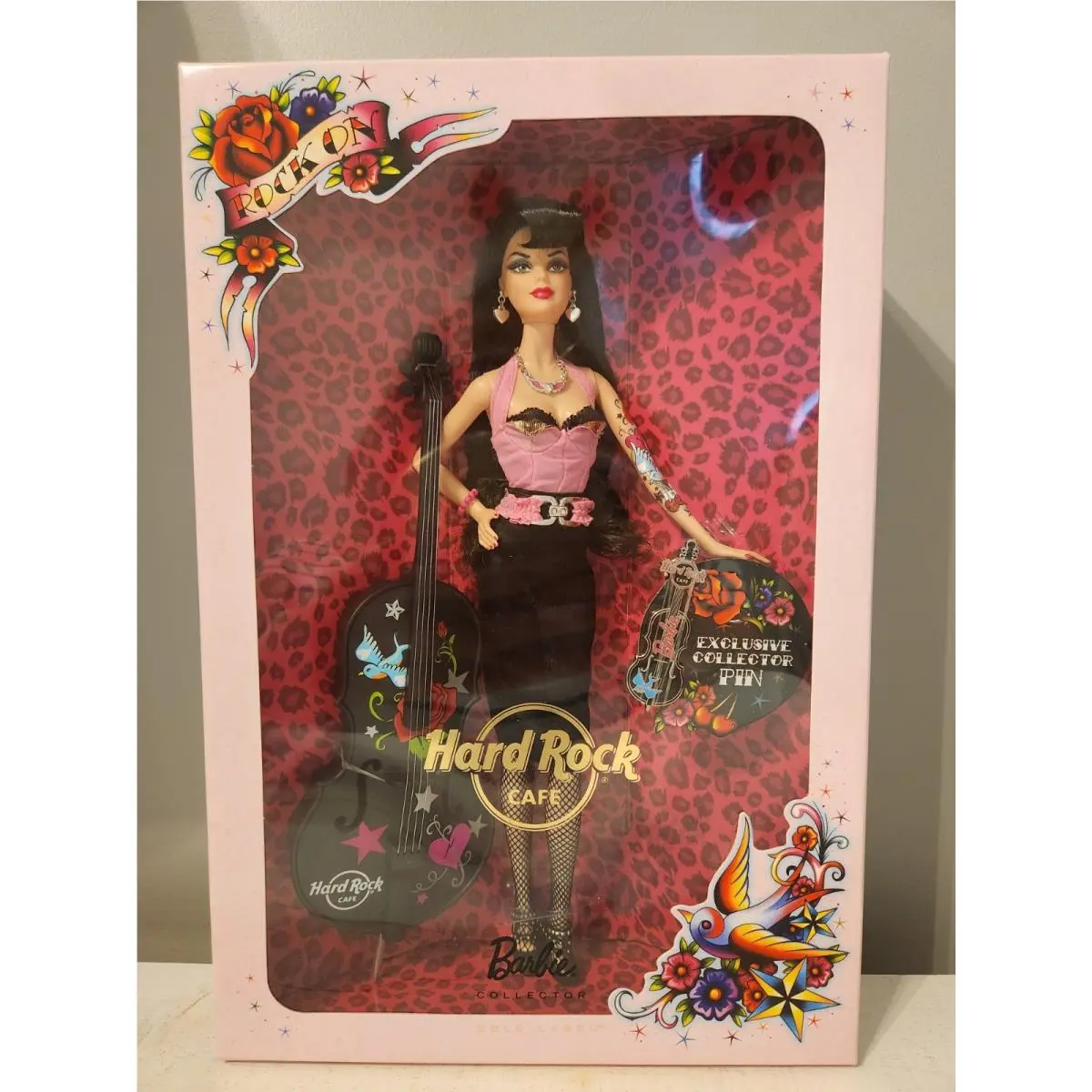 Barbie Hard Rock Cafe Gold Label Doll 2009 Limited Ed. W/collector Pin N6606