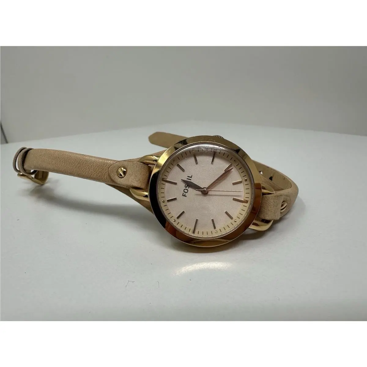 Fossil Classic Minute BQ3030 Women`s Beige Leather Analog Dial Quartz Watch VK37