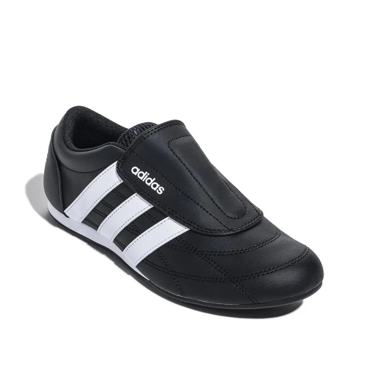 Adidas shoes - Black/White 6