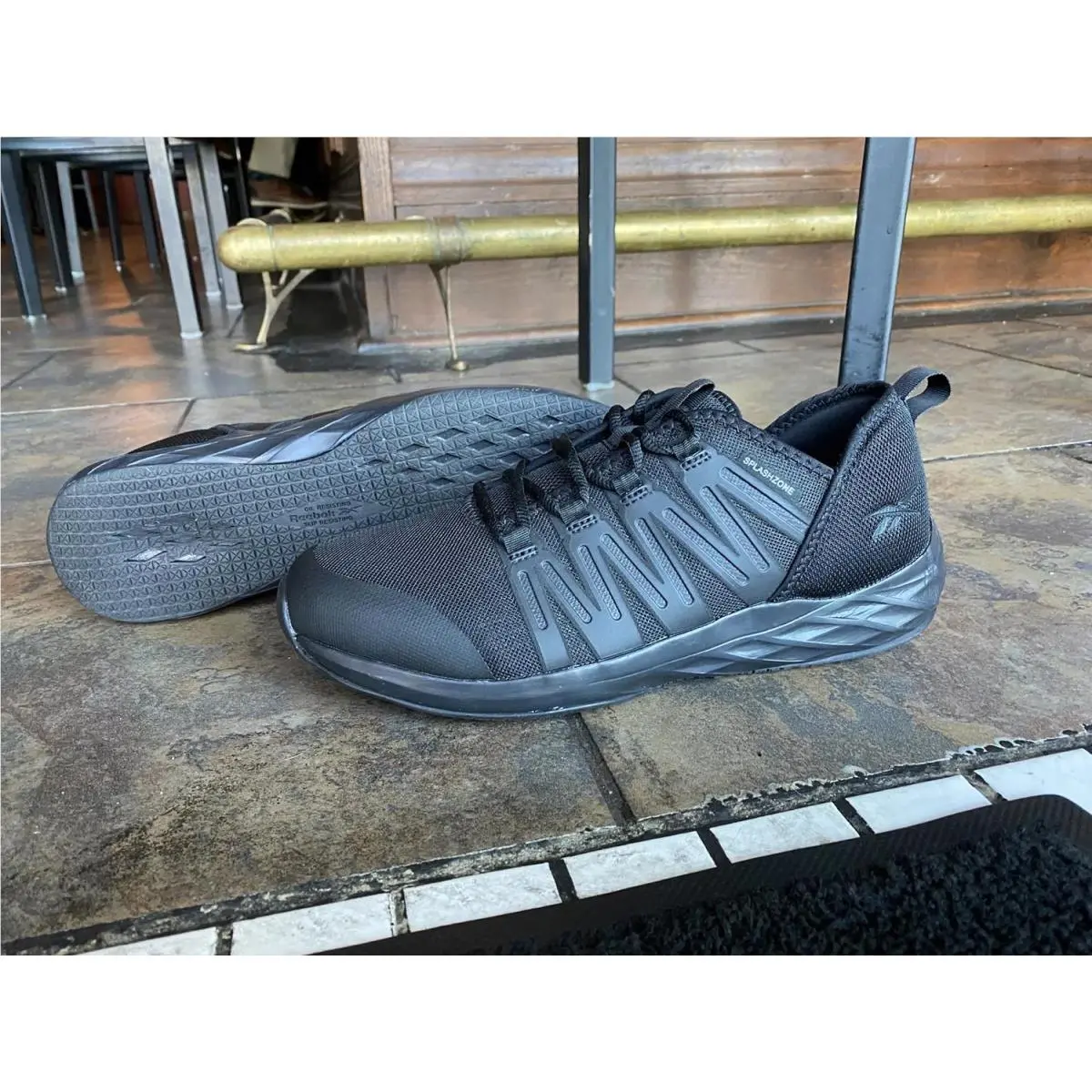 Reebok shoes - Black 4