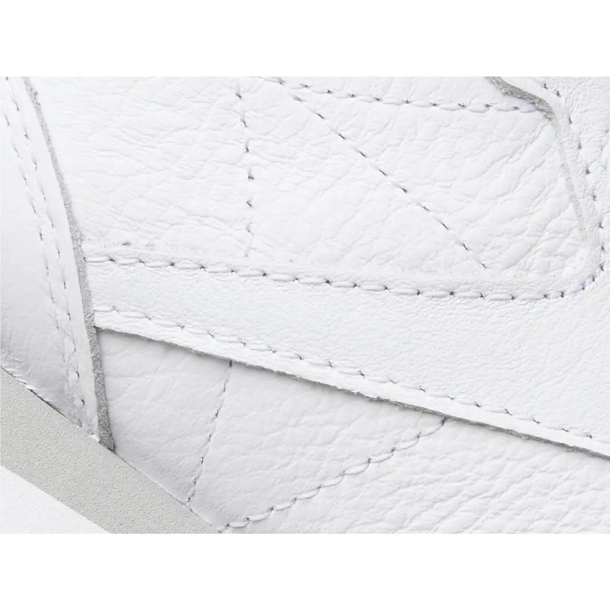 Reebok shoes - White 11