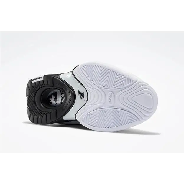 Reebok shoes - Black (UPC: 194823830453) 1