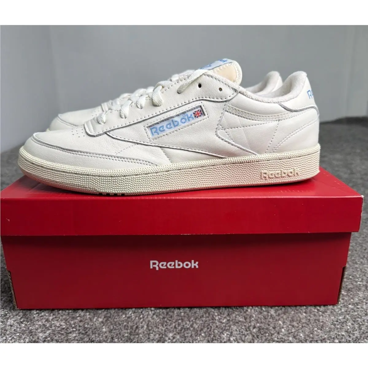 Reebok shoes - vintage chalk (UPC: 0195734127427) 8