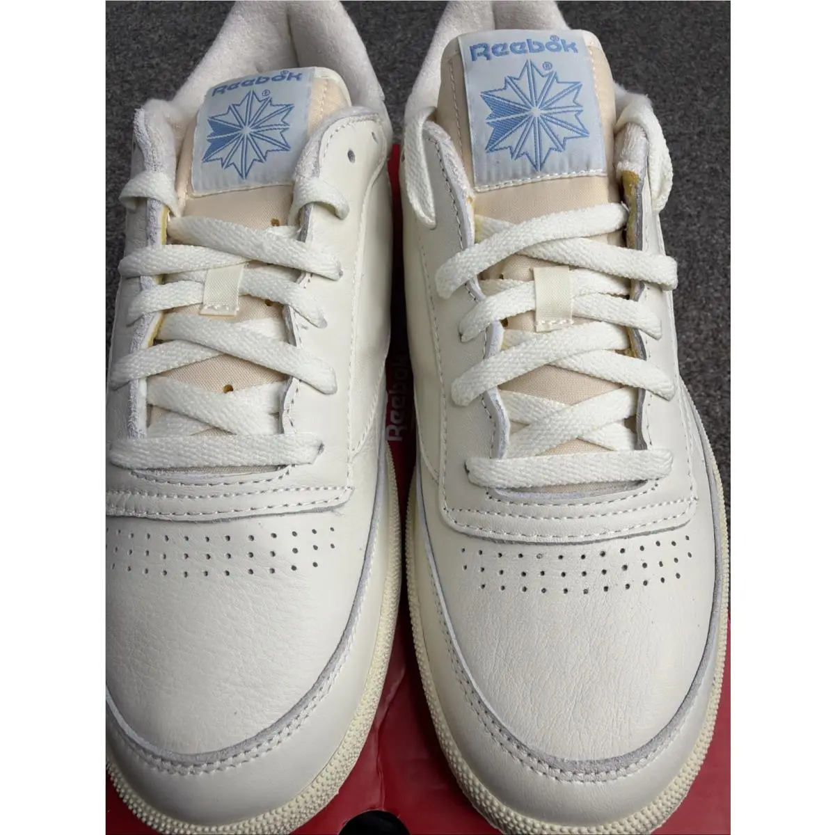 Reebok shoes - vintage chalk (UPC: 0195734127427) 11