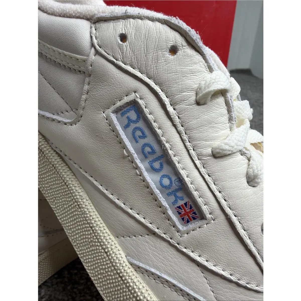 Reebok shoes - vintage chalk (UPC: 0195734127427) 14
