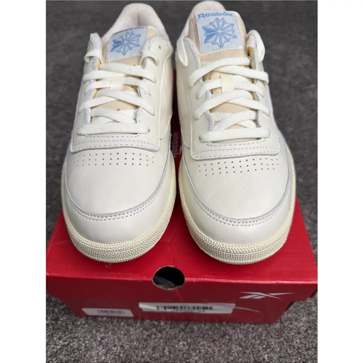 Reebok shoes - vintage chalk (UPC: 0195734127427) 6