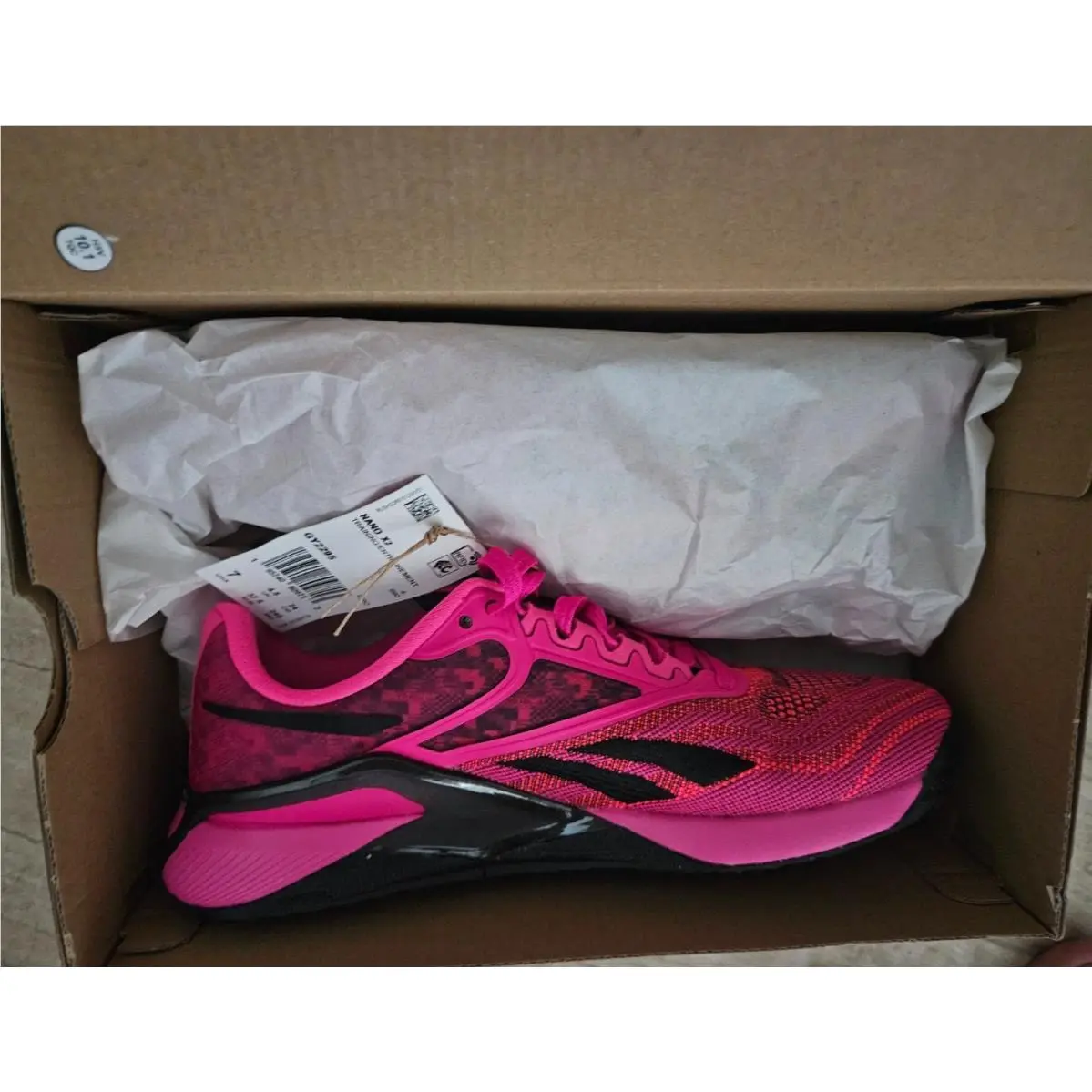 Reebok shoes - Pink (UPC: 195740809713) 0