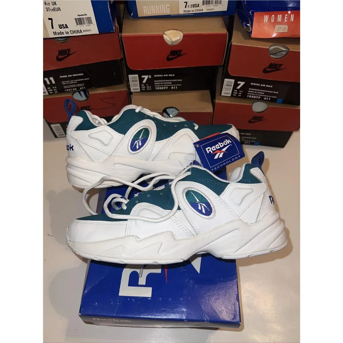 Vintage Women’s Reebok Running Scimitar White Blue Teal Sz 7.5 From 1993