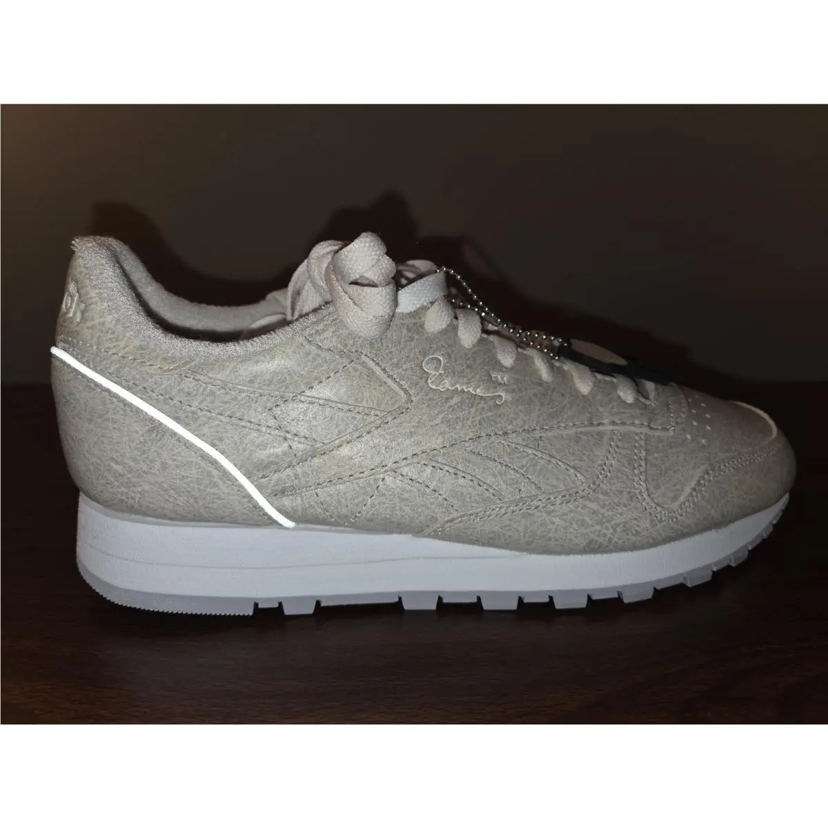 Reebok shoes - Reebok Classic - Classic - FZ5861 - Sand 8
