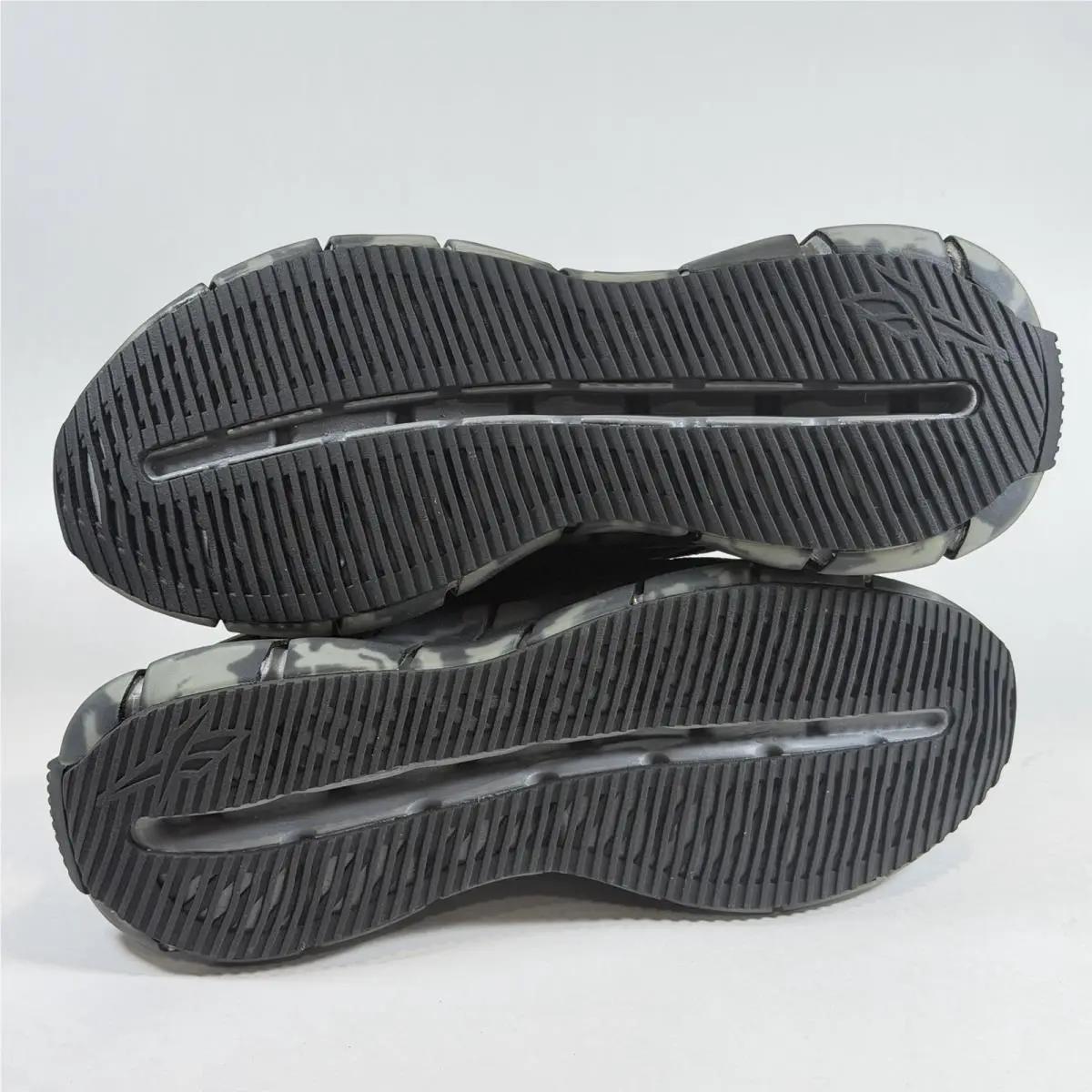 Reebok shoes - Reebok Zig - Zig - FW5294 - black,gray 5