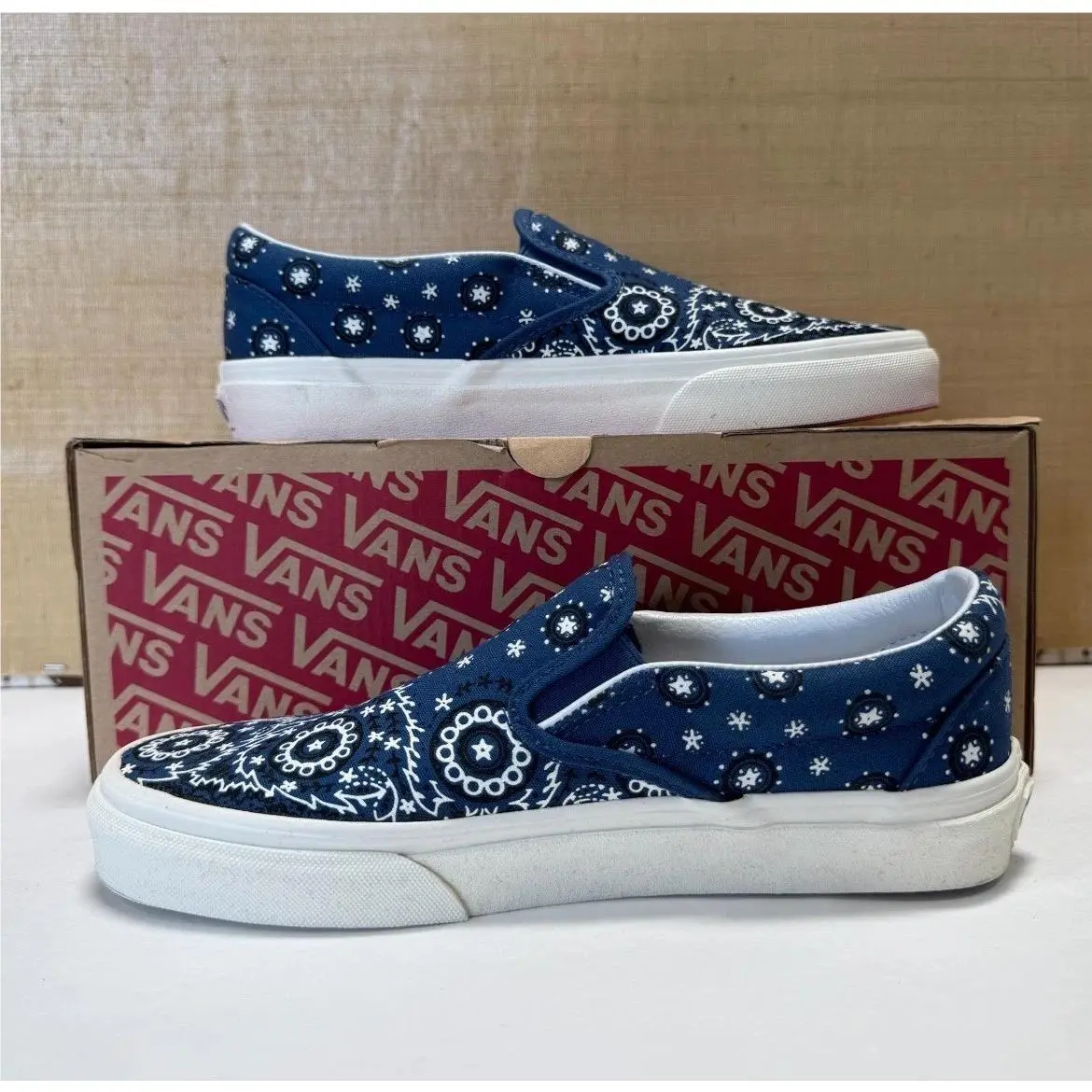 Vans shoes - VANS Classics - Classics - VN-0EYEBWW - Blue (UPC: 191932780518) 1