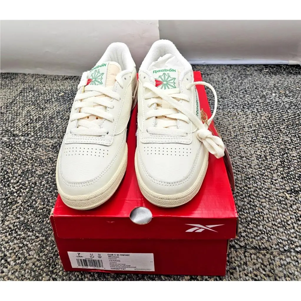 Reebok 100007797 Women`s Club C 85 Vintage Shoes Chalk/alabaster/glegr Size US 7