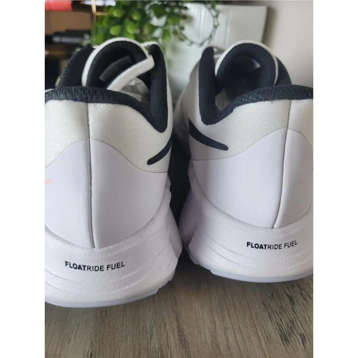 Reebok shoes - White 3