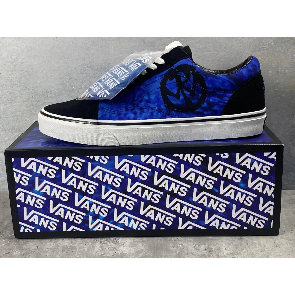 Vans Old Skool Size 10.5 Pennywise Punk Rock Warped Tour Exclusive Ltd ED Rare